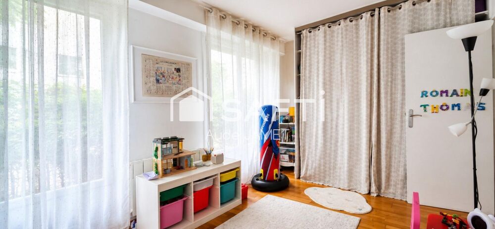 à vendre  Appartement Versailles (78000)