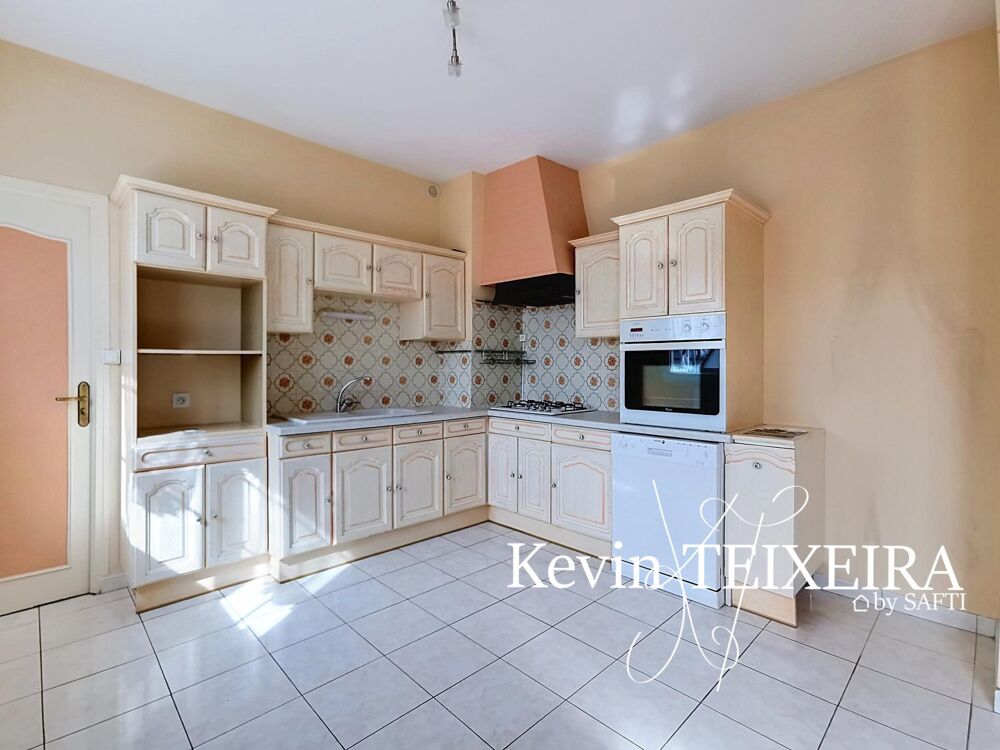 Maison sur sous sol avec 3 chambres proche bourg