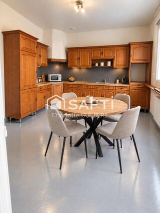  Immeuble à vendre 256 m²