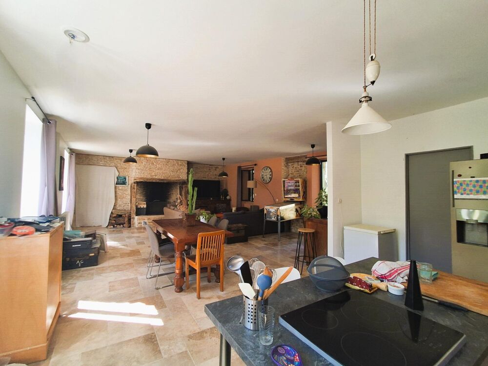 Vente Maison Ensemble immobilier composé d'une maison d'habitation, d'un séjoir à tabac, d'une sépendances en pierre non attennate, piscine e Salviac
