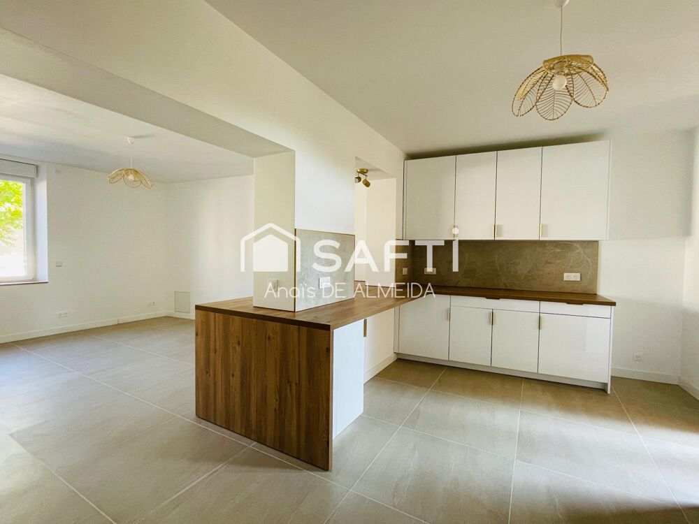 Posez vos valises dans cette maison entièrement rénovée, lumineuse et prête à vivre !