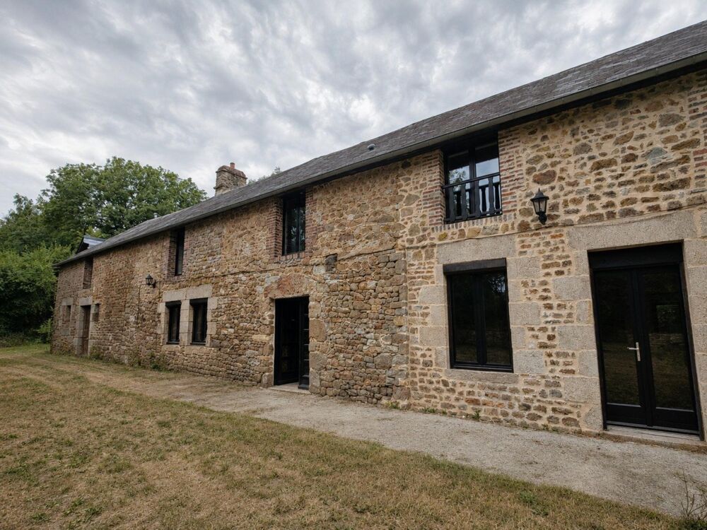Vente Maison Longère en pierre, dépendances et 2,6 hectares Lignieres-orgeres