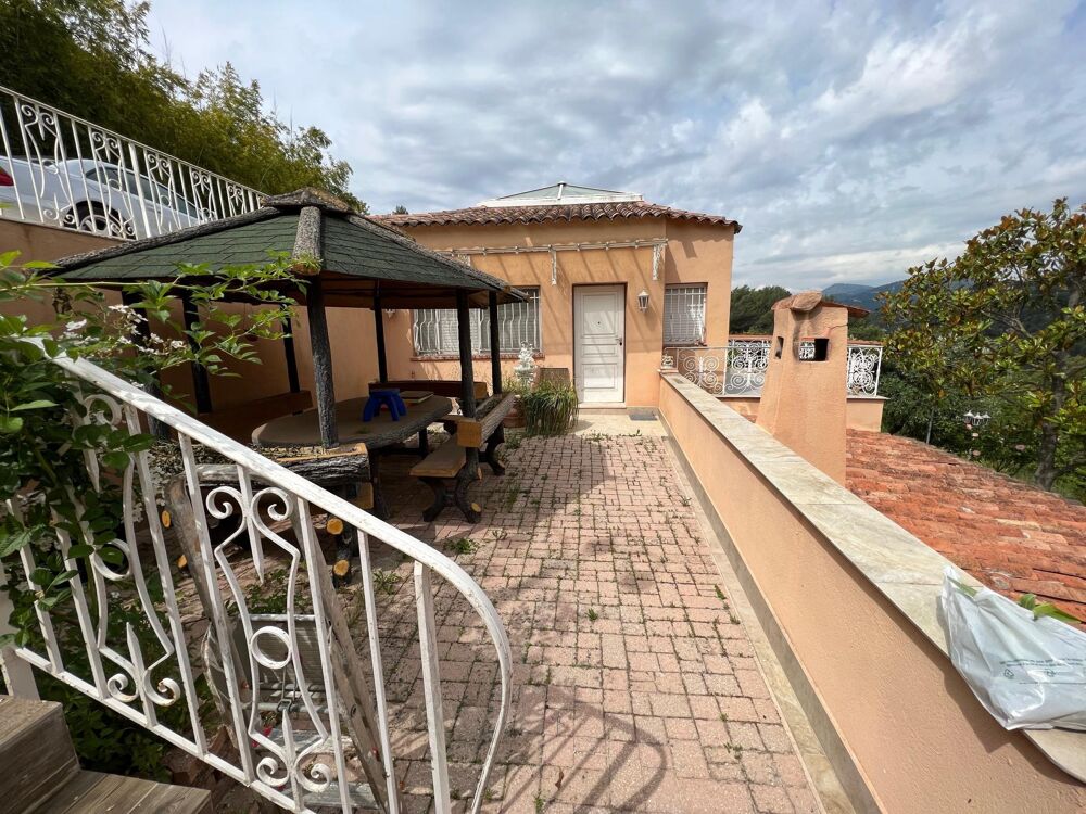 Vente Maison Magnifique propriété sur la commune de LA TRINITE : terrain arboré de 7.000m2 deux maisons surface habitable 186 m2 avec piscine La trinite
