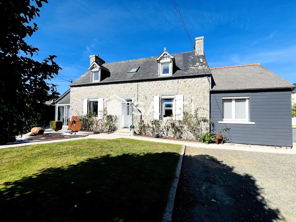 Vente Maison Maison en Pierre vie de plain-pied dans le bourg Côtes d' Armor Begard