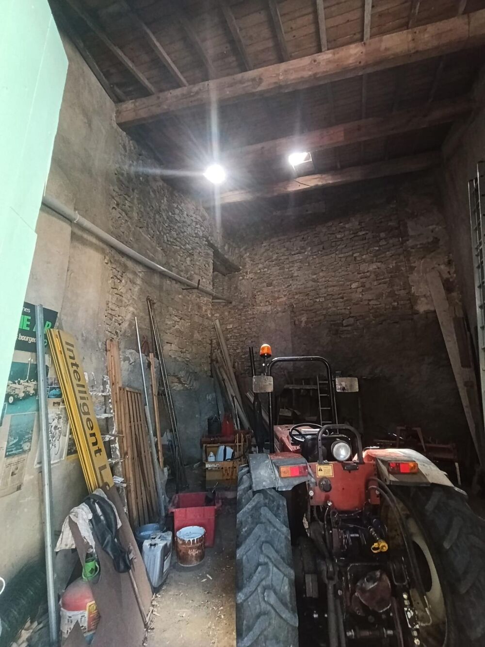 Grange de 87 m² à transformer en habitation