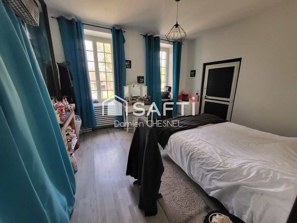 à vendre  Propriété/château Arcomps (18200)