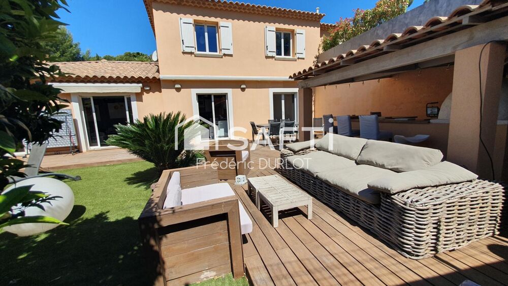 Vente Maison Sur les hauteurs de Carqueiranne, au calme, vue mer. Carqueiranne