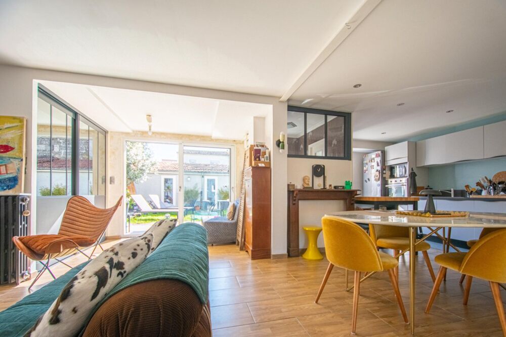 Vente Maison Échoppe, 4 chambres, jardin, dépendance et stationnement voiture Bordeaux