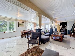  Maison à vendre 10 pièces 215 m²