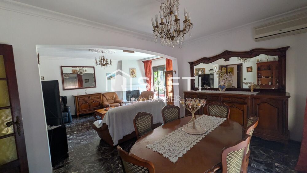 Vente Maison Sur la commune de Six Fours les plages, a proximité du pittoresque port de peche du Brusc, Sur un terrain d'environ 1000m², mais Six-fours-les-plages