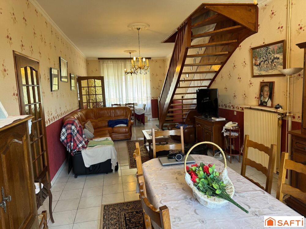 Maison 7 pièces 180 m² · à Very · 180 m² · 119 000 €