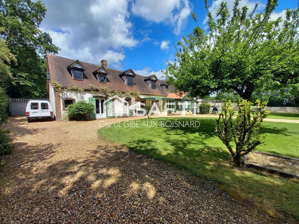 Propriété 17432m² avec 5 chambres, pré et box pour animaux