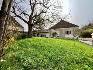  Maison à vendre 8 pièces 214 m²
