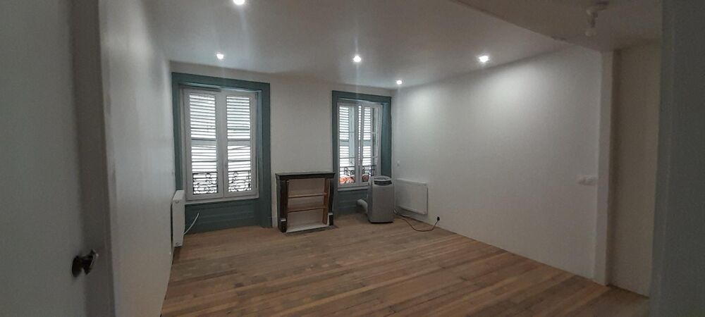 Vente Appartement appartement plein centre ville fond de cour lumineux rénové Besancon