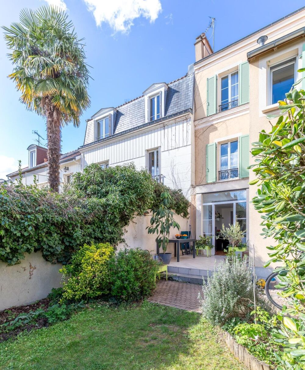 Vente Maison A seulement 200 mètres du RER A et à proximité de Vincennes Fontenay-sous-bois