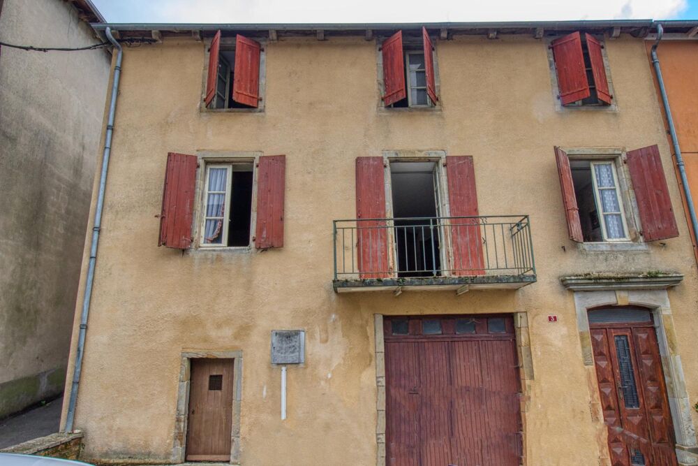 Vente Maison Maison de ville 100m2 à rénover à Plaisance centre, avec garage et cave. Plaisance