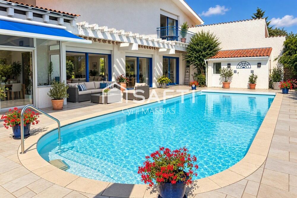 Vente Maison Lacanau Ville : de beaux volumes et un fort potentiel Lacanau