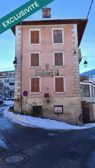  Maison à vendre 10 pièces 180 m²