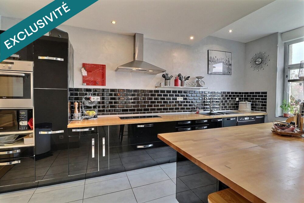 Vente Maison Charmante maison de 6 chambres, au très bon confort, fonctionnelle, avec cour et jardin . A ne pas manquer! Solesmes