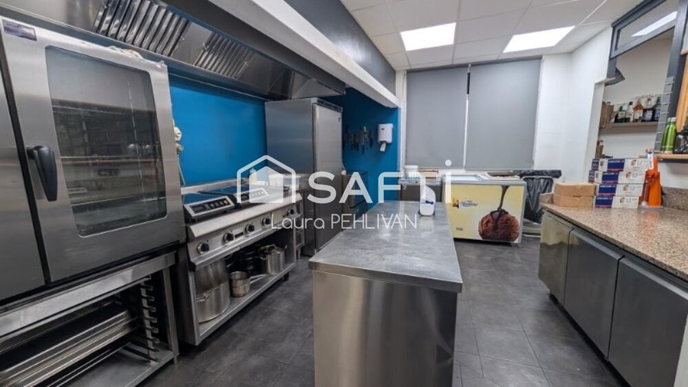 Vente Immeuble Idéal investisseur ! Immeuble de rapport de 4 logements et un restaurant Beaufort