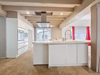  Maison � vendre 7 pi�ces 219 m�