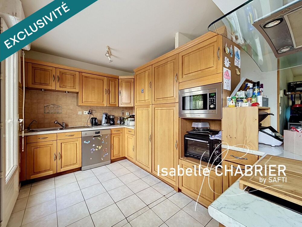 Vente Maison LA CHAPELLE SAINT LAUD, MAISON FAMILIALE 5 CHAMBRES La chapelle-saint-laud