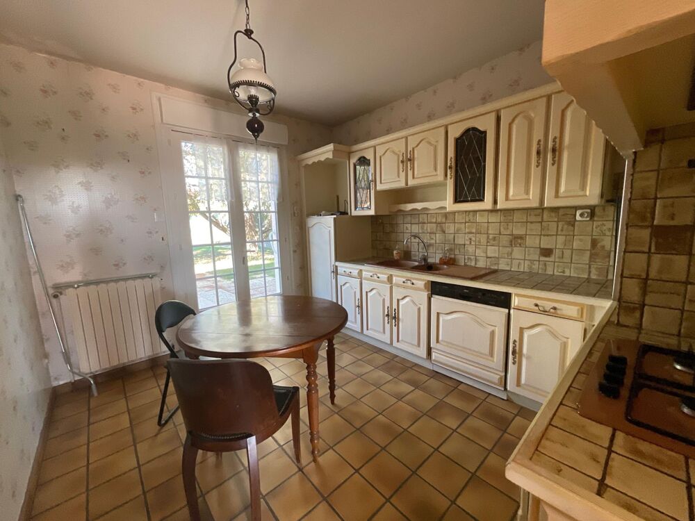 Vente Maison Maison familiale - 150 m2 - 5/6 chambres - terrain de 1670 m2 Montlouis-sur-loire