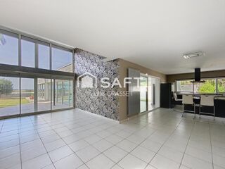  Maison  vendre 5 pices 230 m