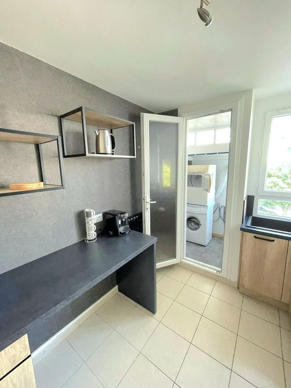 Appartement situé dans un quartier calme proche shop Park.