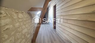  Maison  vendre 8 pices 325 m