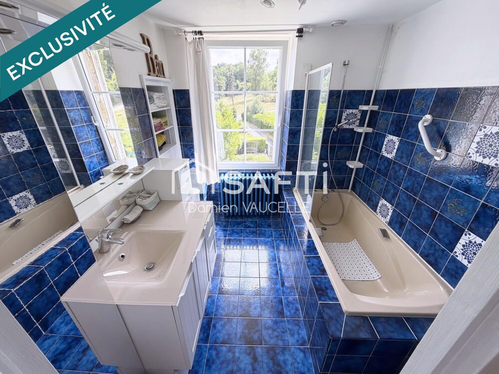 Vente Maison Belle maison de ville en pierre – 6 pièces avec jardin clos et arboré de 858 m². Gorron