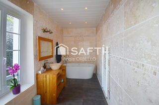  Maison � vendre 8 pi�ces 250 m�