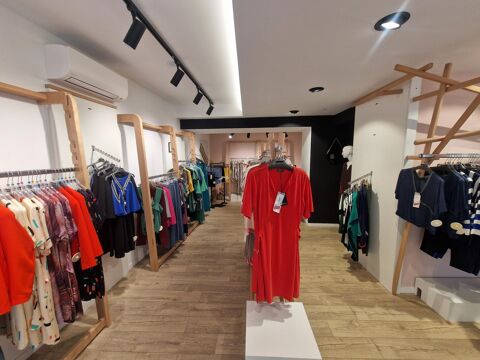 Fond de commerce en centre ville avec 4 Split clim r&eacute;versible 60000 82000 Montauban