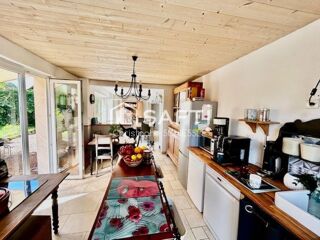  Maison  vendre 8 pices 200 m