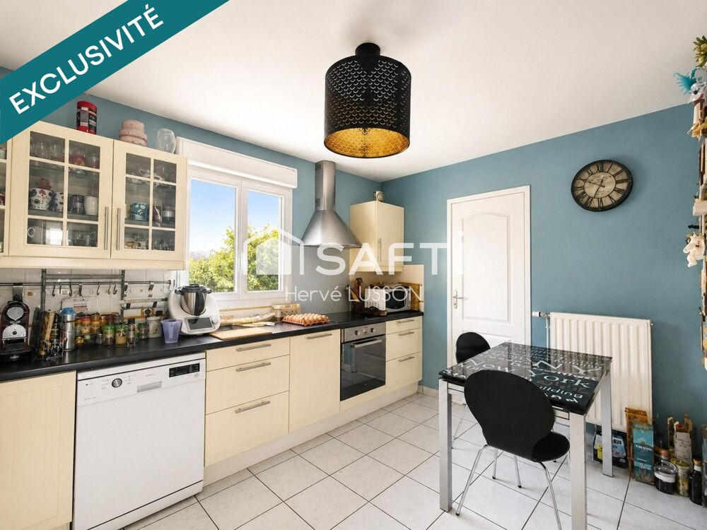 Vente Maison Maison 120 M2 avec 3 chambres Montfort-le-gesnois