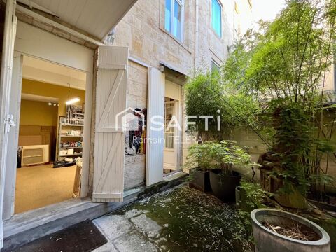   Murs commerciaux de 90 m² en trois bureaux, entre Gambetta et Tourny + cour intérieure. 