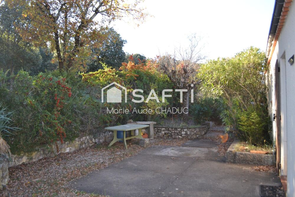 Maison T6 -136 m2 jardin constructible 1750 m2, forage