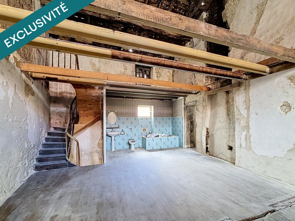 Vente Maison Maison avec un beau potentiel de rénovation au cœur du centre-ville ! Chateauneuf-sur-charente