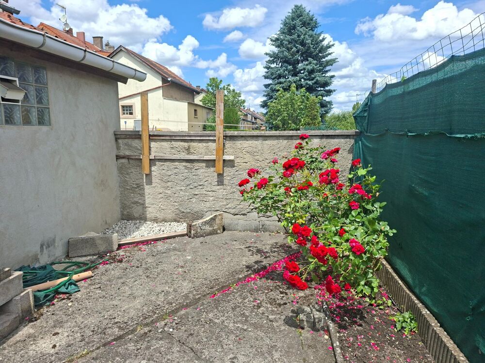 Charmante maison avec terrasse et jardin en plein centre ville!!
