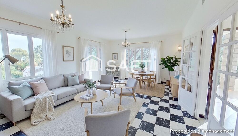 En exclusivité au centre ville de Saint-Aygulf ! Villa individuelle 6 pièces - proche plage et commerces