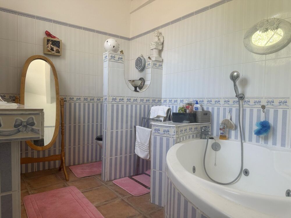 Vente Immeuble MARSEILLAN-PLAGE – ENSEMBLE IMMOBILIER DE CARACTÈRE À FORT POTENTIEL Marseillan