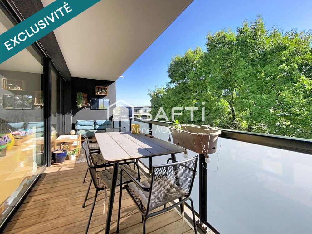 T4 avec terrasse + balcon avec 2 places de parking