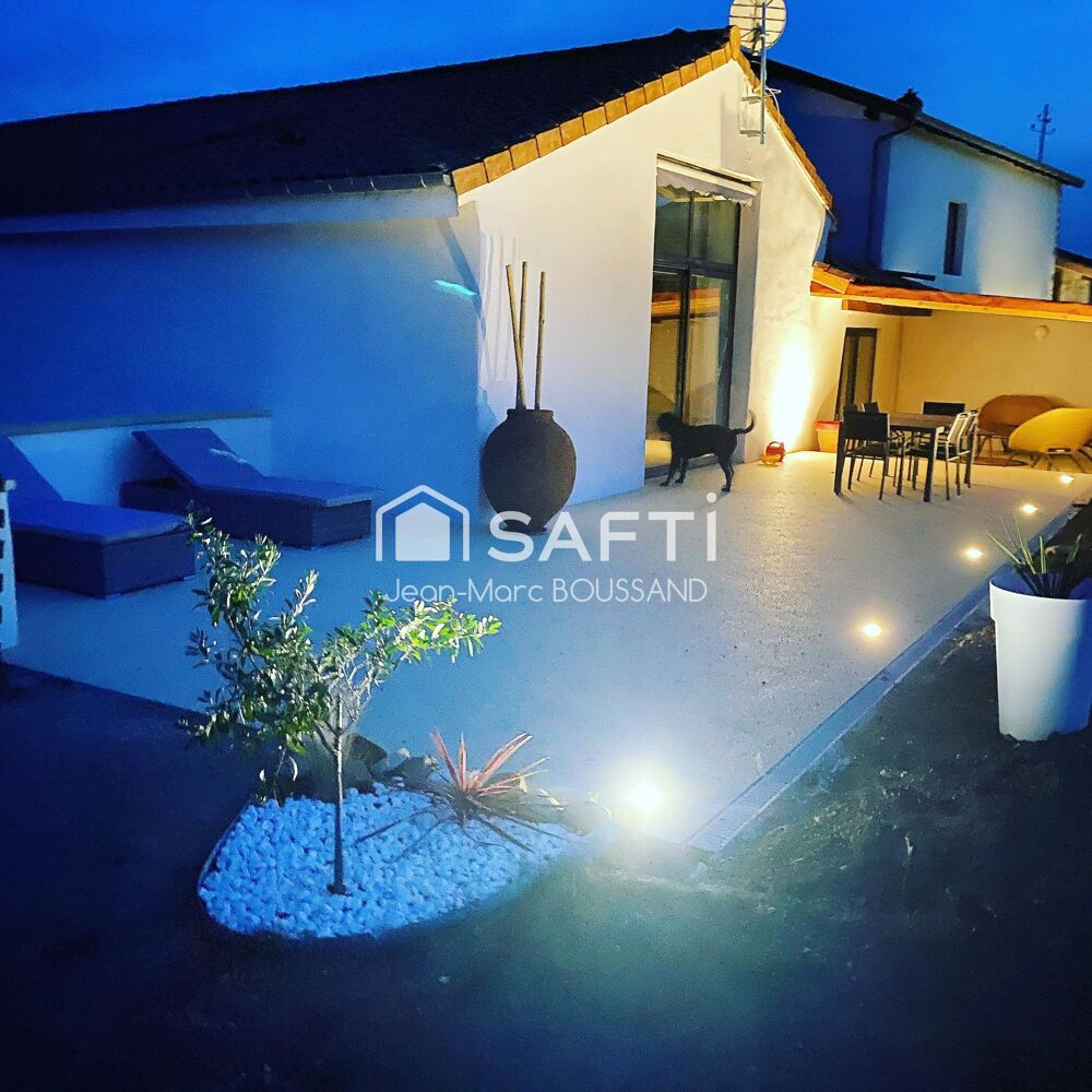 � vendre  Maison Saint-Pierre-le-Vieux (71520)
