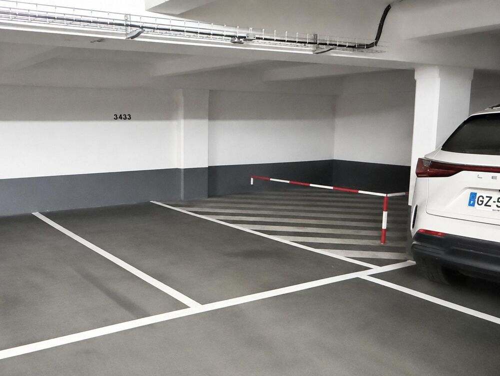 Vente Parking/Garage Parking, 30 rue MIOLLIS, 75015 Paris, secteur Cambronne Paris 15