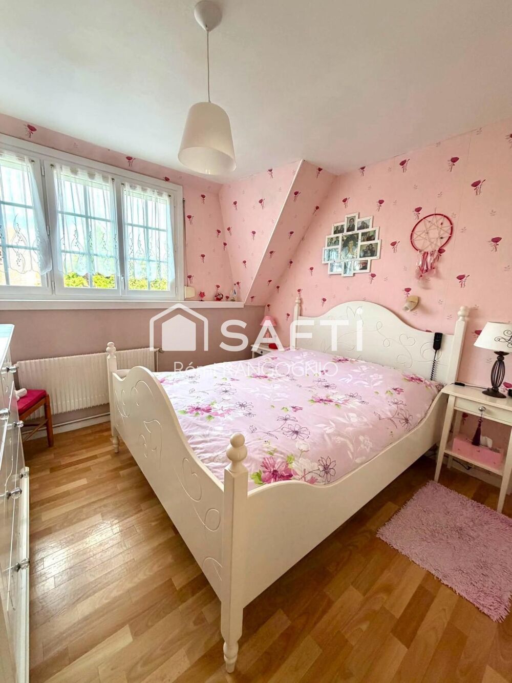 Vente Maison Maison 94 M2 avec 3 chambres, garage et jardin. Arques