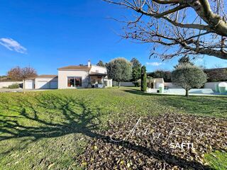  Maison � vendre 8 pi�ces 220 m�