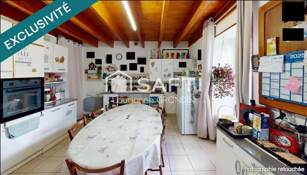 Vente Maison Maison charentaise avec deux logements indépendants – T5 + T4 – Bignay (17400) Bignay