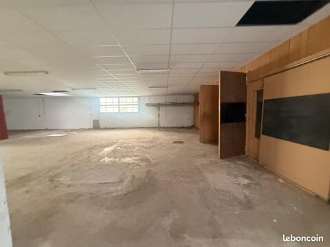   local d'activité 380 m2 pour stockage 