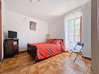 Vente Maison Charmante maison de village avec cheminée au cœur de Saint-Étienne-Estréchoux – Idéal premier achat ou pied-à-terre Saint-etienne-estrechoux