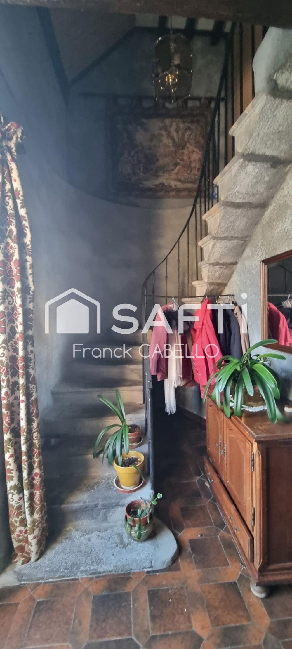 Vente Maison PROCHE VICHY DOMAINE  AVEC 2 HABITATIONS SUR UN HECTARE Saint-didier-la-foret